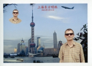 把生活中的讽刺点拉满，马丁·帕尔国内首展《简明扼要》上海开幕